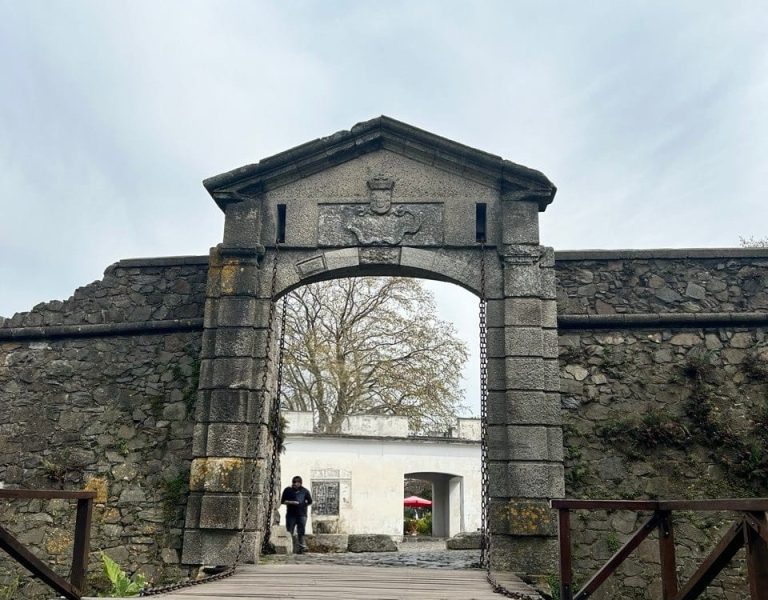 Portón de Campo - Colonia Del Sacramento | Foto: Arquivo Pessoal